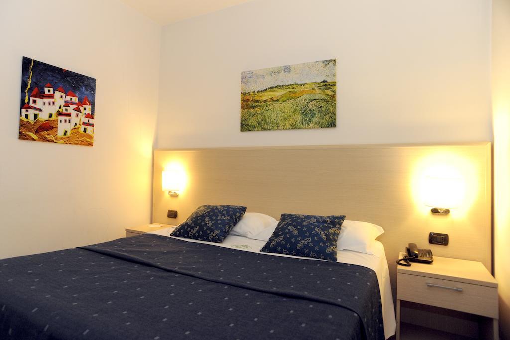 Hotel La Quercia Valmontone Cameră foto