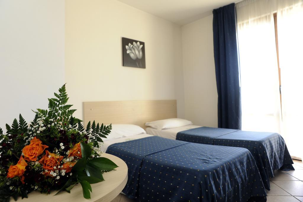 Hotel La Quercia Valmontone Cameră foto